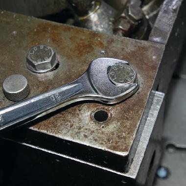 Chiave combinata a forchetta e poligonale product photo Photo 01 3XL