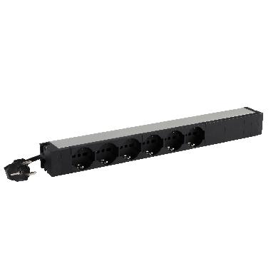 btnet - PDU 19' 6 prese std tedesco product photo Photo 01 3XL