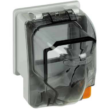 Adattatore IP66 per l'installazione di prese standard tedesche, 2 prese 10A, 2 bipasso 10/16A product photo Photo 01 3XL