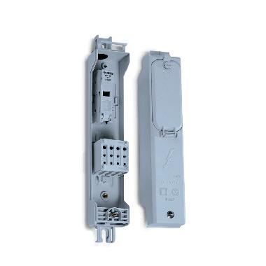 Serie MVE - Morsettiera da incasso palo a doppio isolamento, 4 poli, 2 fusibili, feritoia 100x300 mm product photo Photo 01 3XL