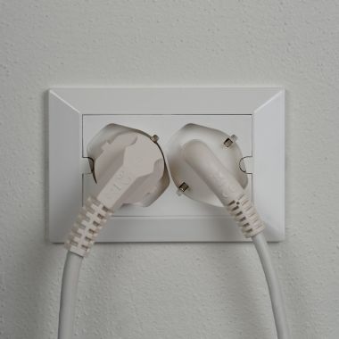 Multipresa universale da incasso Opera Plus 2P40 precablata per scatola 3 moduli bianco product photo Photo 06 3XL