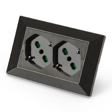 Multipresa 2P40 cablata per scatola 3 moduli OPERA/PLA, colore grigio antracite product photo Photo 01 3XL