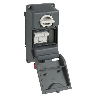 presa con interruttore di blocco, serie TM, 3 poli + PE, 6 h (rosso), 16 A, 380 ÷ 415 V, portafusibile sezionabile 10 x 38 mm, senza scatola base product photo Photo 01 3XL