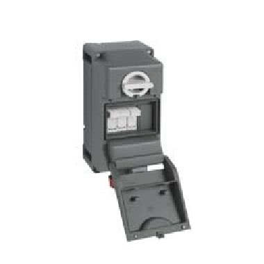 presa con interruttore di blocco, serie TM, 3 poli + N + PE, 6 h (rosso), 16 A, 200/346 ÷ 240/415 V, portafusibile sezionabile 10 x 38 mm, con scatola base product photo Photo 01 3XL