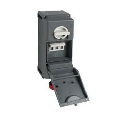 presa con interruttore di blocco, serie TM, 3 poli + N + PE, 6 h (rosso), 32 A, 200/346 ÷ 240/415 V, portafusibile sezionabile 14 x 51 mm, con scatola base product photo Photo 01 3XL