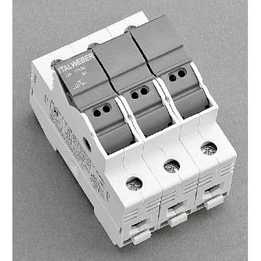 Portafusibile sezionabile modello BCH - Per fusibili 10,3 x 38 mm - Tipo: tripolare - Corrente = 32A - Tensione = 690V product photo Photo 01 3XL