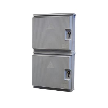 Armadio in vetroresina 714x660  sovrapposto con serrature triangolo e lucchettabile 
superiore e inferiore product photo Photo 01 3XL