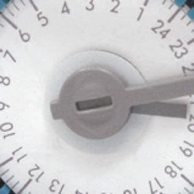 SUPRA QRD Interruttore orario elettromeccanico 2.5 moduli DIN, giornaliero, riserva 150 ore, alimentazione 230V product photo Photo 06 3XL