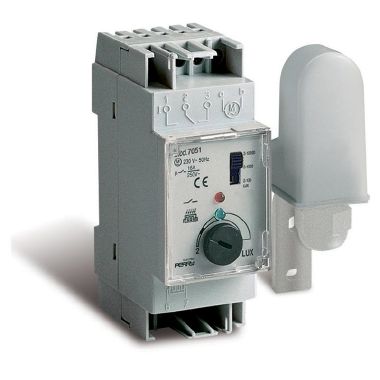 Interruttore crepuscolare regolazione 2-10.000Lux 2 DIN.Permette l’illuminazione progressiva di gallerie stradali product photo Photo 01 3XL